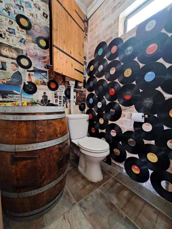 3 Bedroom Property for Sale in Vredekloof East Western Cape